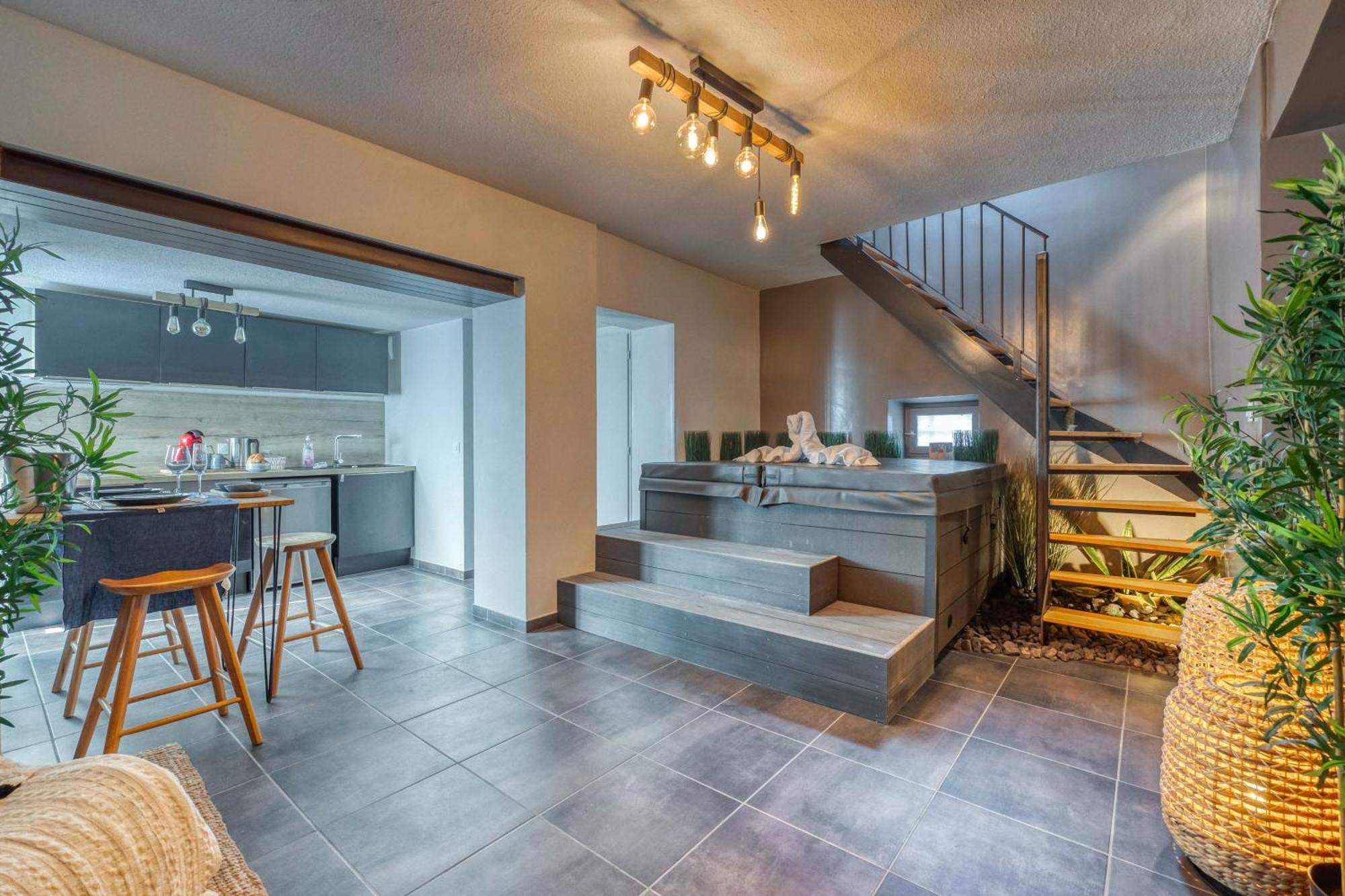 50 Nuances D'Amour - Jacuzzi / Massage / Cinema Moirans Exterior foto